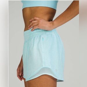 Lululemon Hotty Hot High-Rise Short 4" Lined